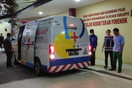 Tim medis RS Polri antarkan jenazah Wakil Jaksa Agung Arminsyah ke rumah duka