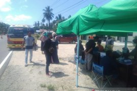 Pemkab data seluruh penumpang kendaraan yang masuk ke Agam