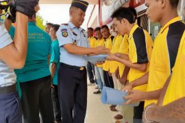 14 warga binaan Lapas Tual dibebaskan cegah COVID-19