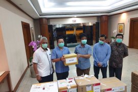 2.065 warga  Batam dalam pemantauan jalani tes COVID-19