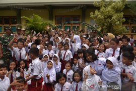 Di Jember, masa belajar di rumah diperpanjang hingga 19 April