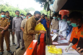 Hendrajoni kunjungi posko pengawasan COVID-19 di batas provinsi