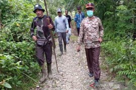 Wabup Abdya kompak dengan petani buru hama babi