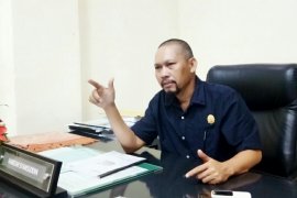 Pemkab Polman diminta gratiskan sementara retribusi pedagang kecil