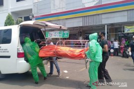 Seorang sopir ditemukan meninggal di mobil