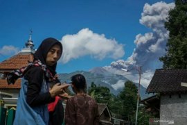 Potensi runtuhnya kubah lava Merapi
