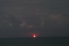 Letusan Gunung Anak Krakatau berlangsung hingga Sabtu pagi