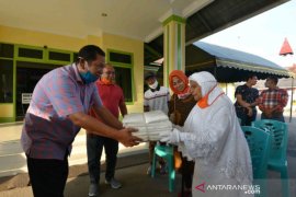 Warga Padangsidimpuan bantu pemerintah tangani COVID-19