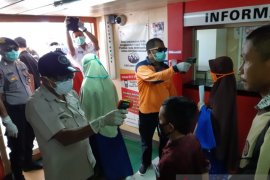 KM Kelud 'porstay' karena seorang ABK  terindetifikasi sebagai PDP COVID-19