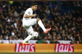 Zidane incar tiga pemain calon pelapis Casemiro di Madrid