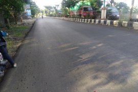 Jalan terancam rusak parah mulus kembali