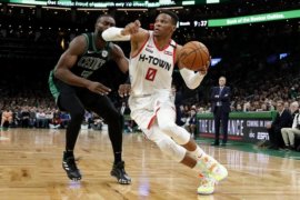 Westbrook sumbang 650 komputer untuk anak kurang mampu