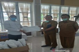 SOL serahkan 25 unit APD dukung Pemprovsu tangani COVID-19