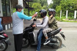 Masyarakat objek wisata Kaliurang tetap beraktivitas