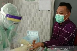 Pernah kontak pasien COVID-19, legislator Pamekasan dan keluarganya jalani rapid test
