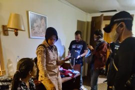 Muda-mudi Pekanbaru kembali kepergok pesta sabu di kamar hotel