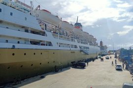 Pelni karantina KM Bukit Raya beserta ABK