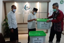 PKS Kalsel sumbang APD ke RSUD Ansari Saleh