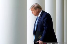 Presiden Trump sebut China harus tanggung akibat karena wabah corona