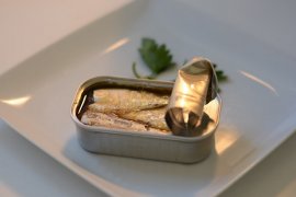 Syarat santap makanan kalengan  saat corona