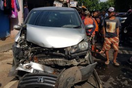 Pertengkaran pengemudi dengan penumpang picu kecelakaan mobil