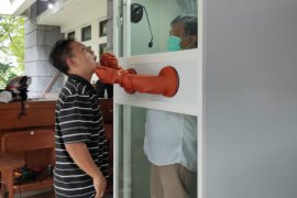 Dosen UGM berharap "bilik swab" buatannya segera diproduksi-didistribusikan secara massal