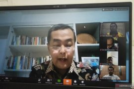 Universitas Baiturahmah  edukasi wali nagari se-Padang Pariaman tentang COVID-19 melalui konferensi video