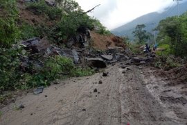 Longsor susulan kembali tutup ruas jalan Sicicin-Malalak, begini penjelasannya