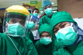 Mereka tetap bertugas di tengah pandemi