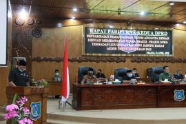 Bupati Tanjabbar hadiri paripurna kedua pembahasan LKPJ tahun anggaran 2019