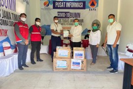 Satgas BUMN salurkan alat kesehatan kepada rumah sakit di Jatim