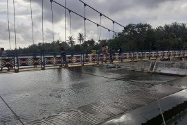 Warga masih nekat datangi lokasi "Balimau" saat PSBB di Padang