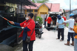 PDIP Sumbar sediakan 500 bungkus makanan per hari selama Ramadhan untuk warga terdampak COVID-19
