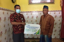 BP Jamsostek Rungkut serahkan santunan klaim meninggal dunia