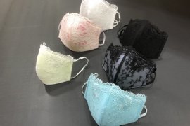 Masker dari bra benar-benar diproduksi untuk mengatasi kelangkaan