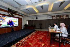 Seminar daring Banyuwangi, dr Zaidul ajak masyarakat konsumsi rimpang