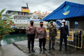 Kapolda Maluku imbau petugas pos pam 2020  jaga kesehatan pribadi