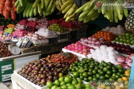 Awal puasa, harga pisang naik 100 persen