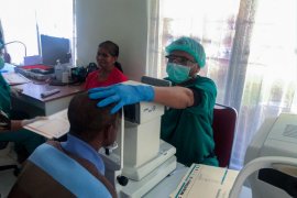 Balai Kesehatan Mata Pemkot Ambon - Vlissingen batasi layanan non urgensi