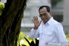 Sepekan, 1,7 juta pekerja kena PHK hingga Budi Karya kembali aktif