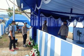 Kapolres Tapteng tinjau dua Pos Pam Ketupat Toba 2020