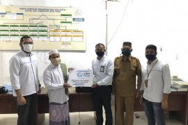 PLN serahkan zakat ke Baitul Mal Aceh Timur