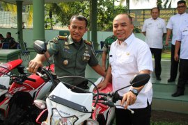 Pemkab Labuhanbatu salurkan 10 unit kendaraan kepada Kodim 0209/LB
