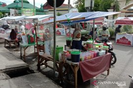Lokasi jualan kue buka puasa di Ambon ramai pengunjung