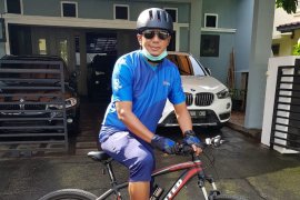 Rahmad Darmawan rutin ngabuburit bersepeda selama 1,5 jam