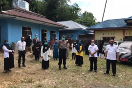 Belasan santri asal Koto VII Sijunjung boleh pulang, setelah karantina mandiri