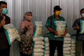 Bupati Serang siapkan 88 ribu ton beras bagi warga terdampak COVID-19