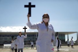 Total kasus virus corona di Brazil lebih dari 100 ribu