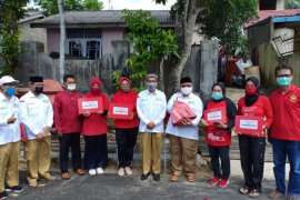 Yayasan Jantung Kaltim bagikan 200 paket sembako