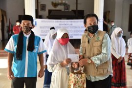 Serikat pekerja di Sidoarjo peringati Hari Buruh dengan bakti sosial